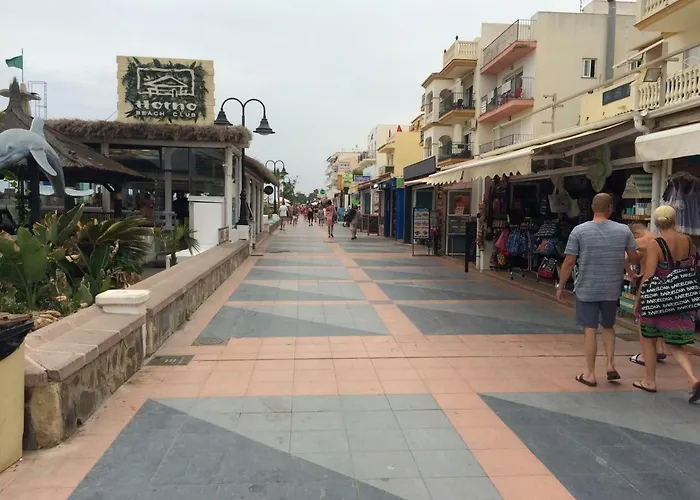 בית נופש Aloha Torres טורמולינוס